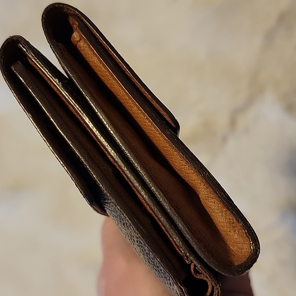 Louis Vuitton Brown   Monogram Wallet - Picture 9 of 12